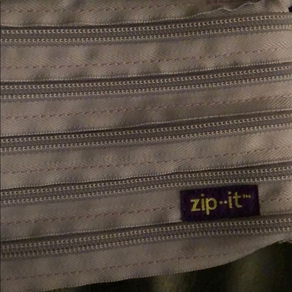 Zip-it pouch - Picture 2 of 4